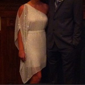 Laundry by Shelli Segal white beaded cocktail dress